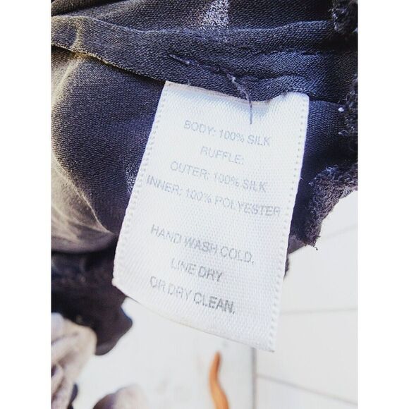 White House Black Market Black Top Off Shoulder Blouson Flutter Silk Blouse XS - Picture 5 of 6